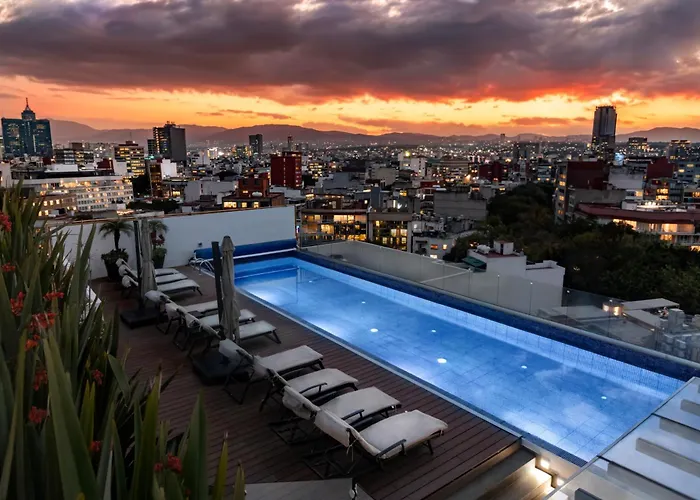 Apartment Condesa Oasis With Sky Pool, Ping Pong, Gym, Steam & Two Private Terraces